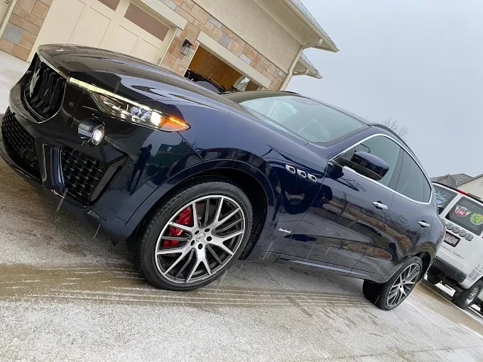 The Ultimate Guide to Exterior Car Cleaning: How Professionals Keep Cars Looking Brand New