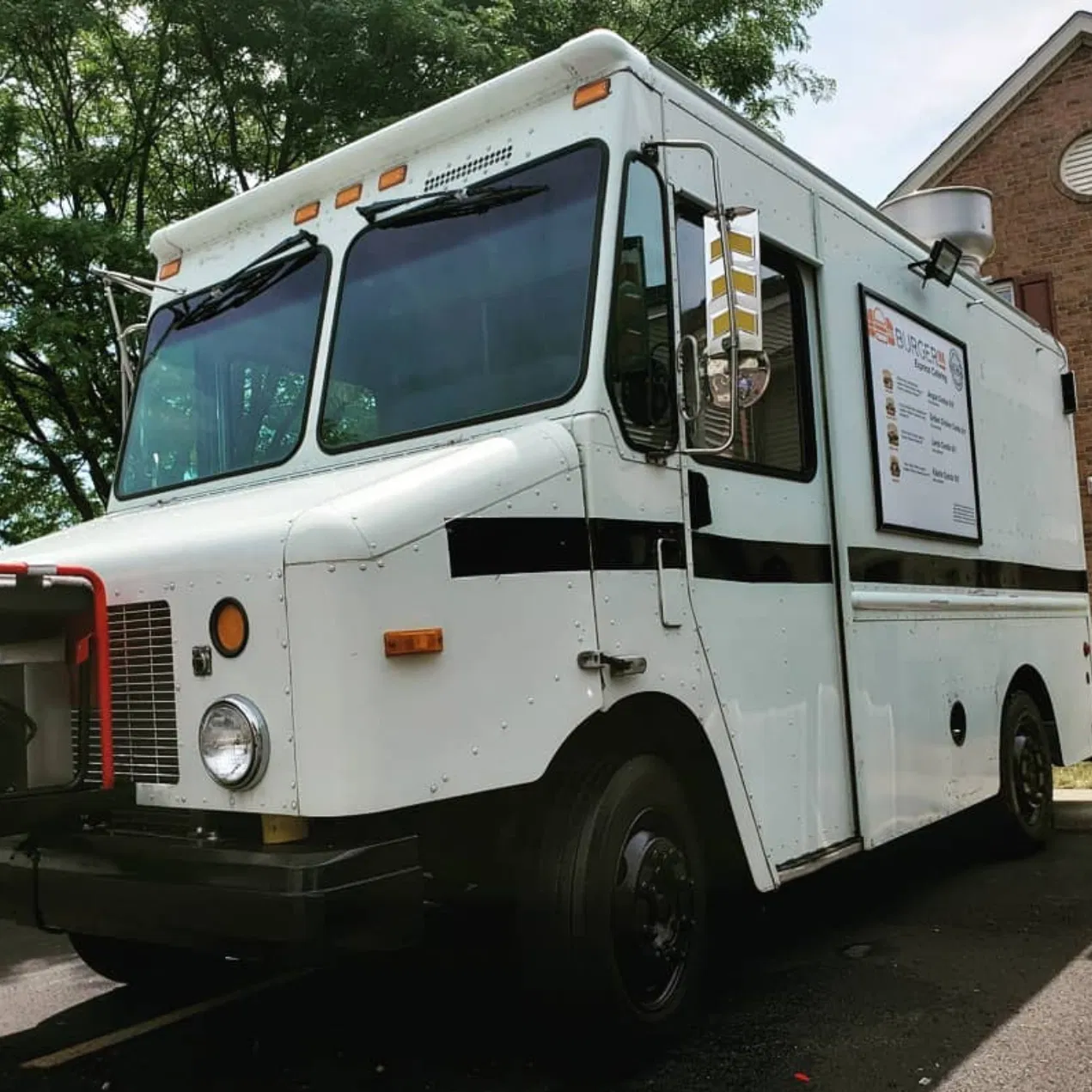Fleet Detailing in Columbus, Ohio: Why Mobile Service Keeps Work Trucks Ready for Business